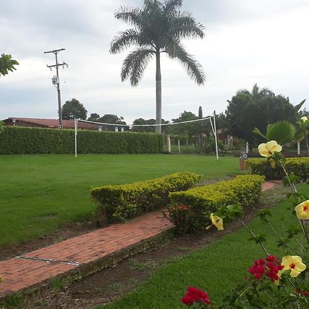 Finca Hotel El Ocaso Quimbaya Bagian luar foto