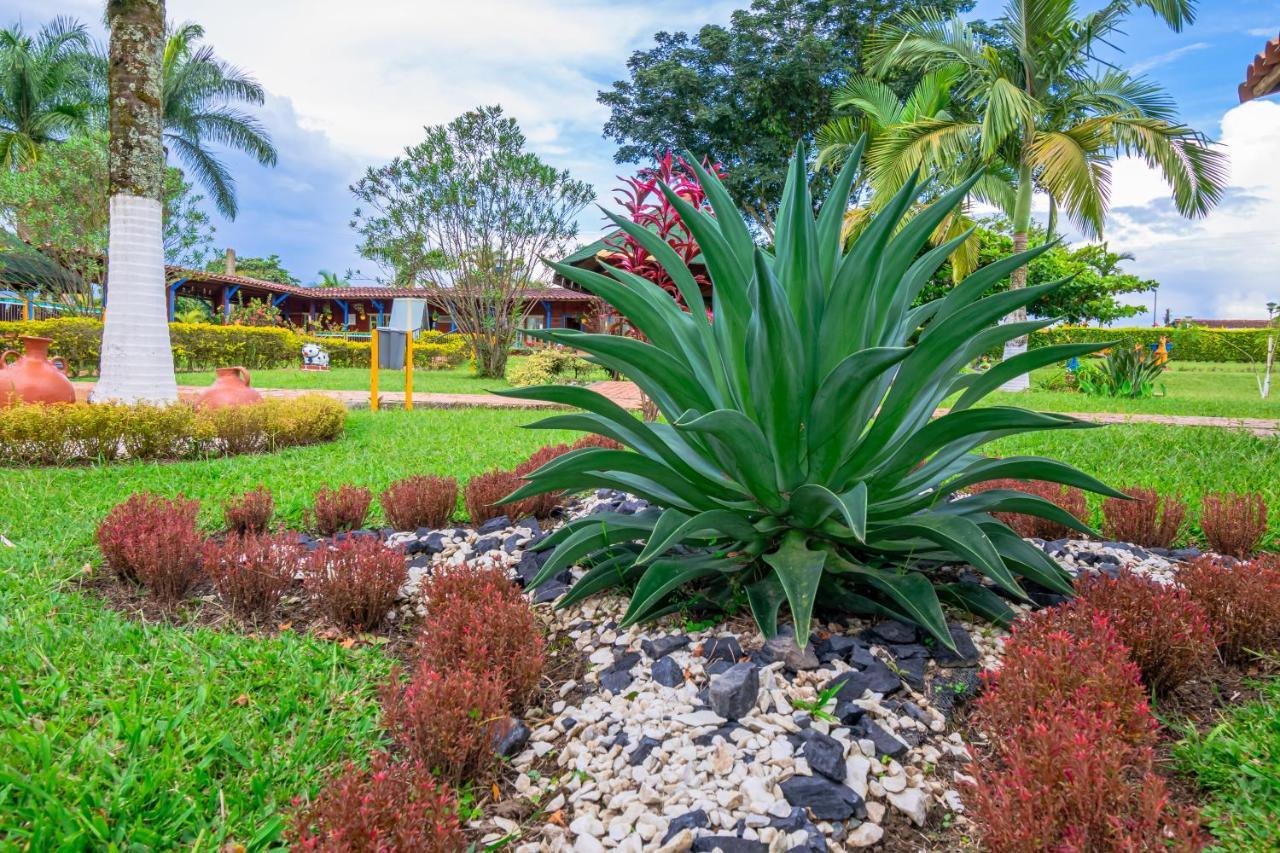 Finca Hotel El Ocaso Quimbaya Bagian luar foto