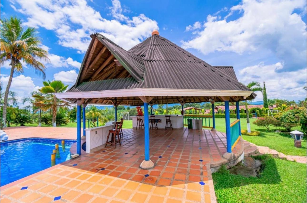 Finca Hotel El Ocaso Quimbaya Bagian luar foto