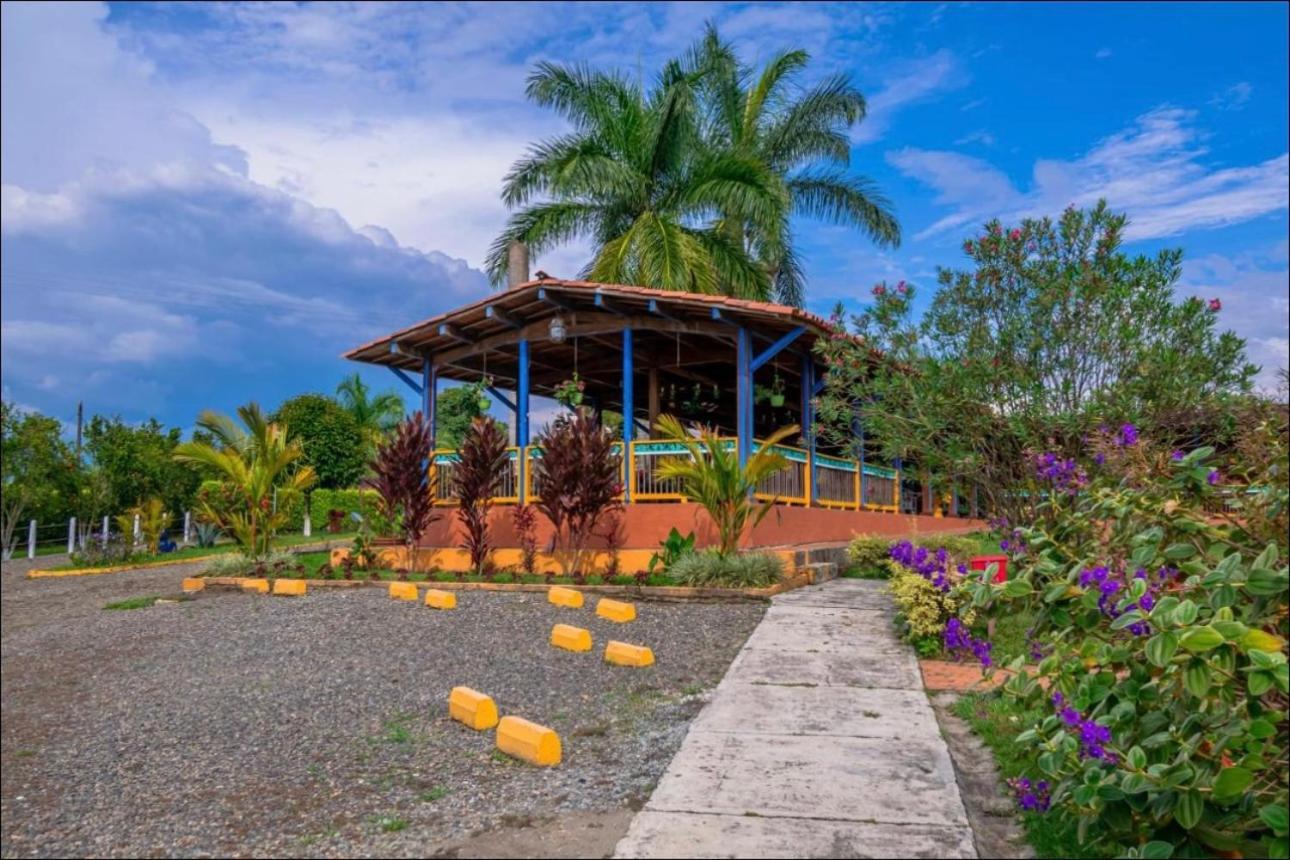Finca Hotel El Ocaso Quimbaya Bagian luar foto